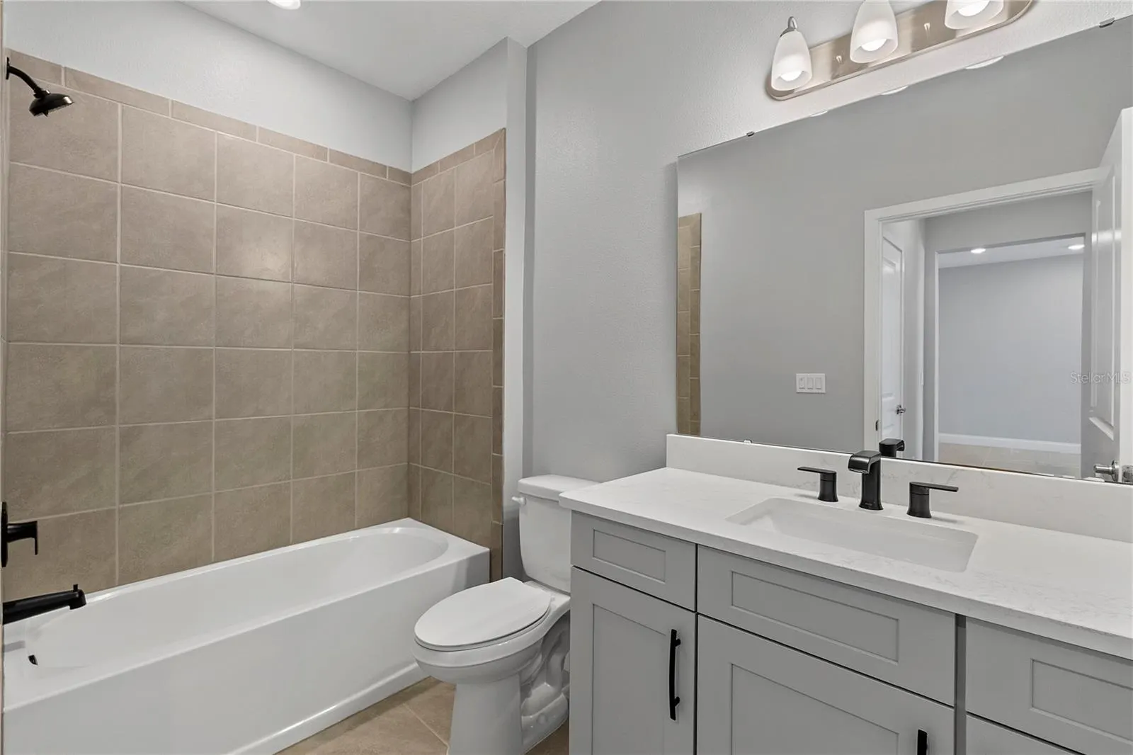 7557 LAUREATE BLVD #6401 #6401