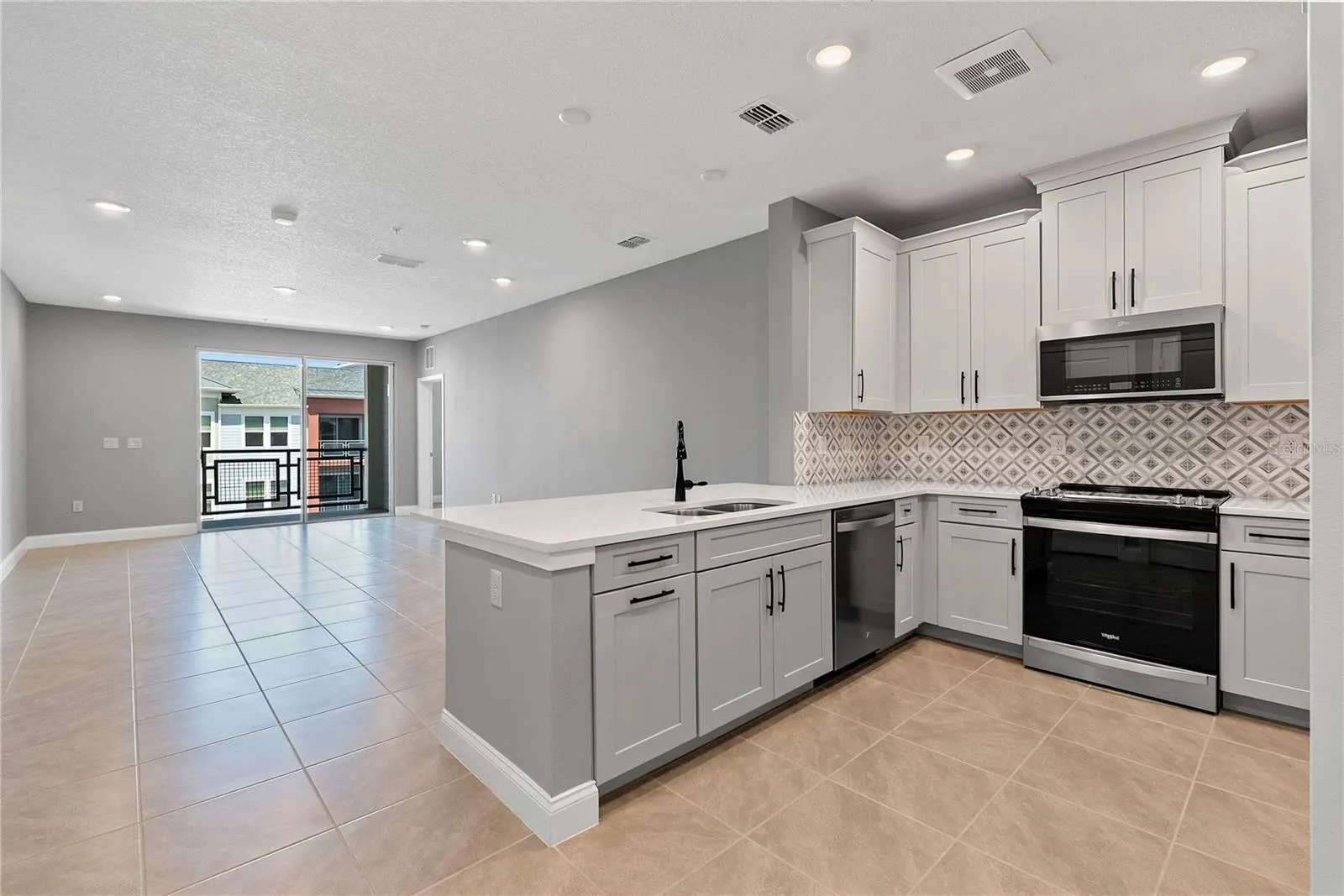 7557 LAUREATE BLVD #6401 #6401