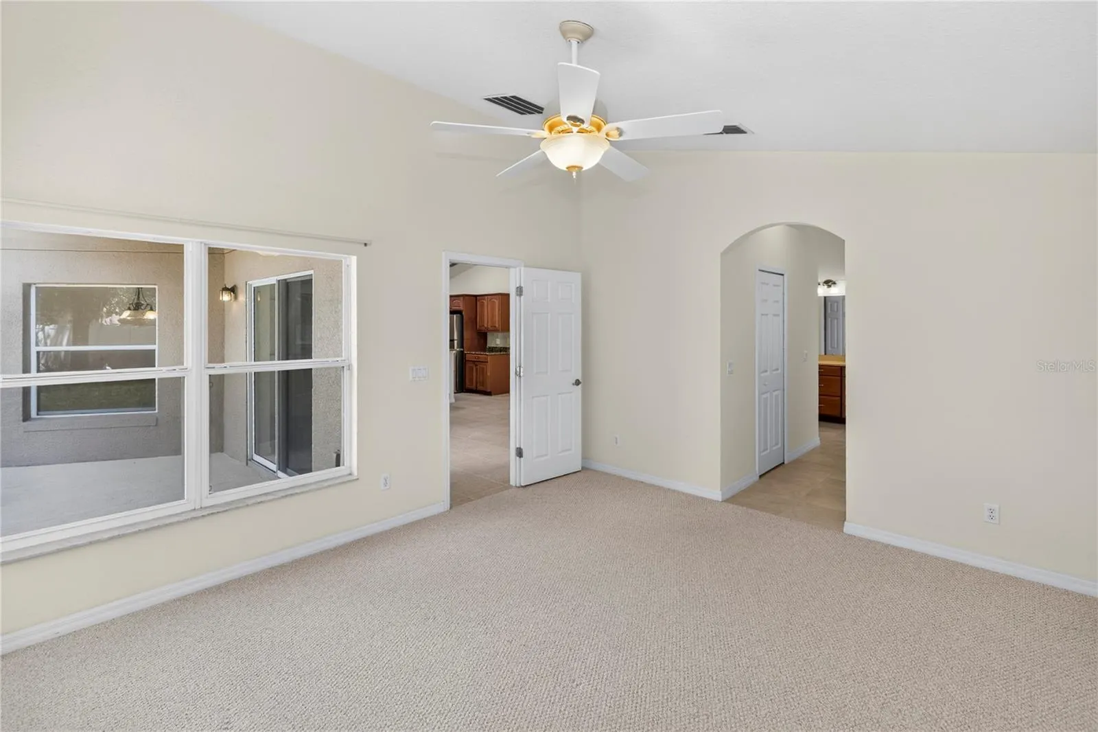 11513 MOSSY OAK DR