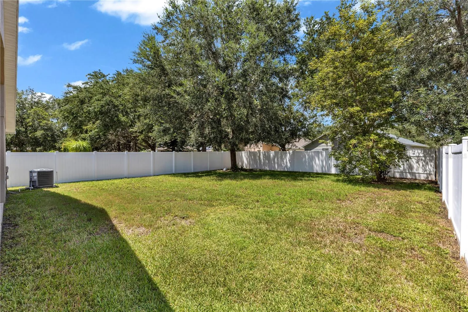 11513 MOSSY OAK DR