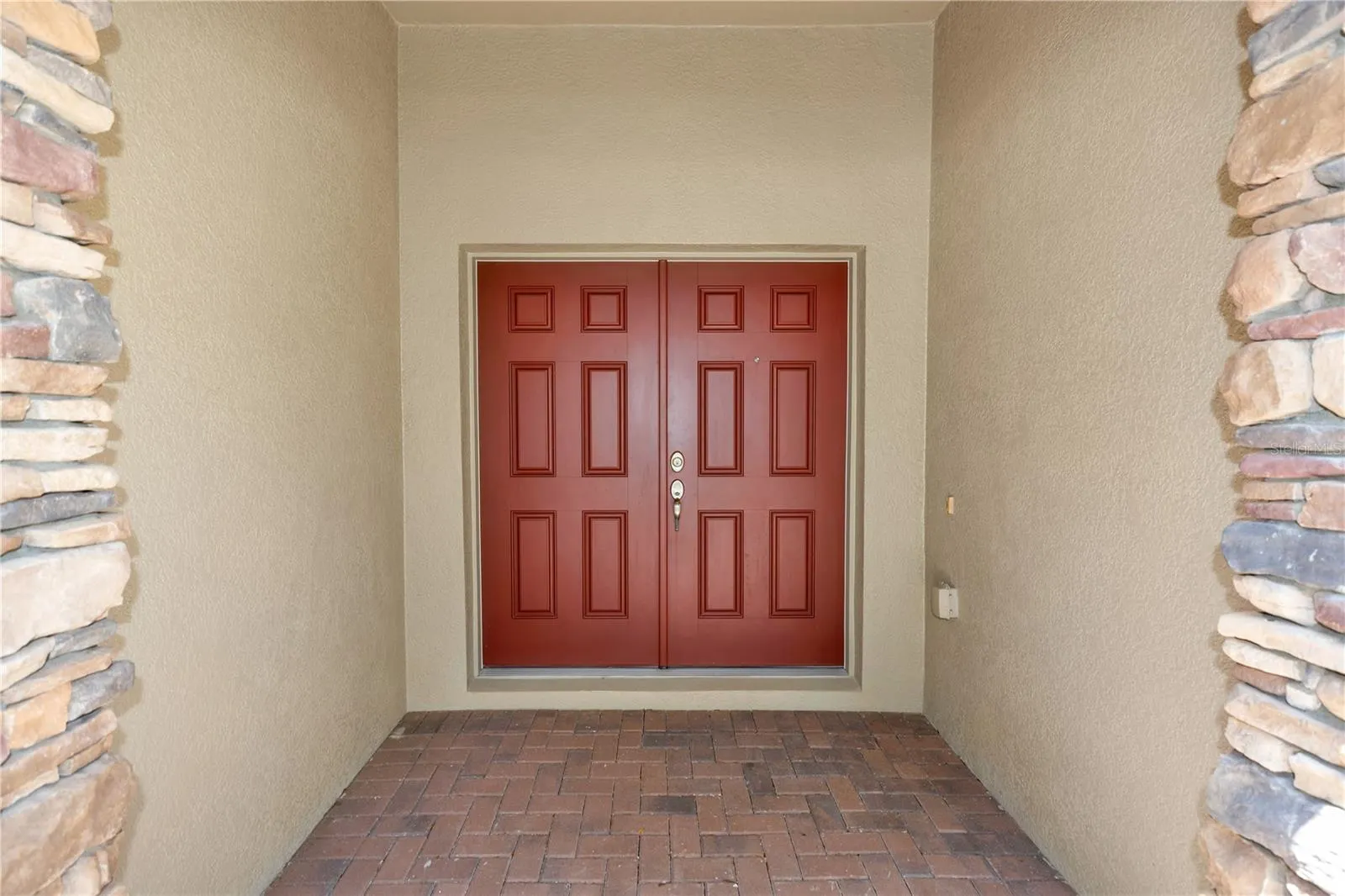 11513 MOSSY OAK DR