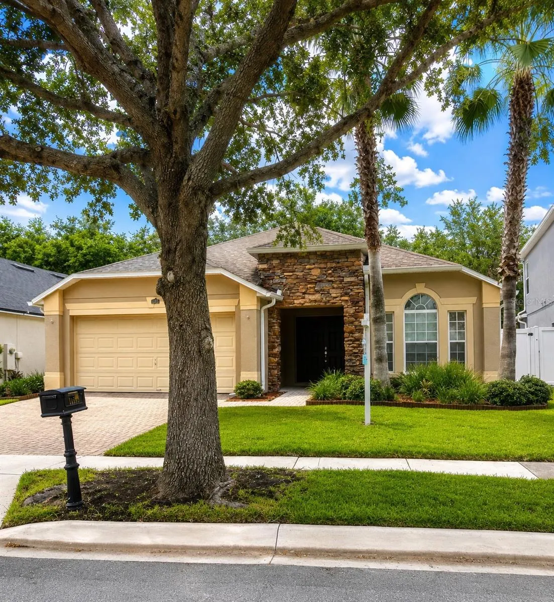 11513 MOSSY OAK DR