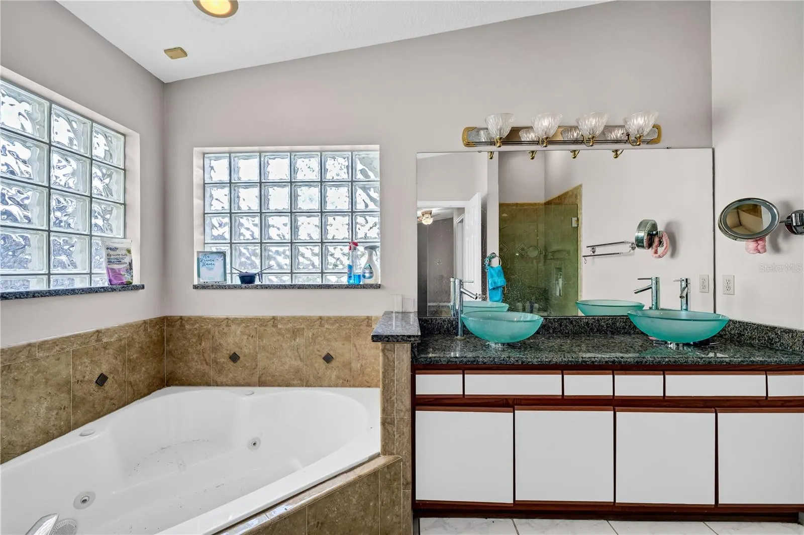 2619 HERON LANDING CT