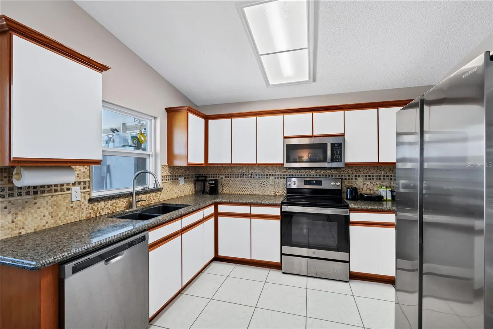 2619 HERON LANDING CT