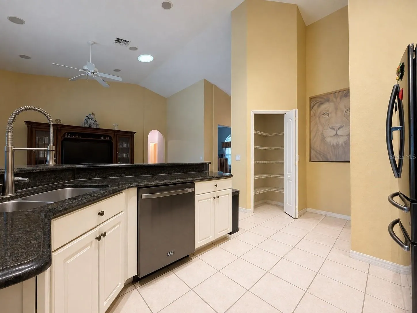 3637 DEVEREAUX CT