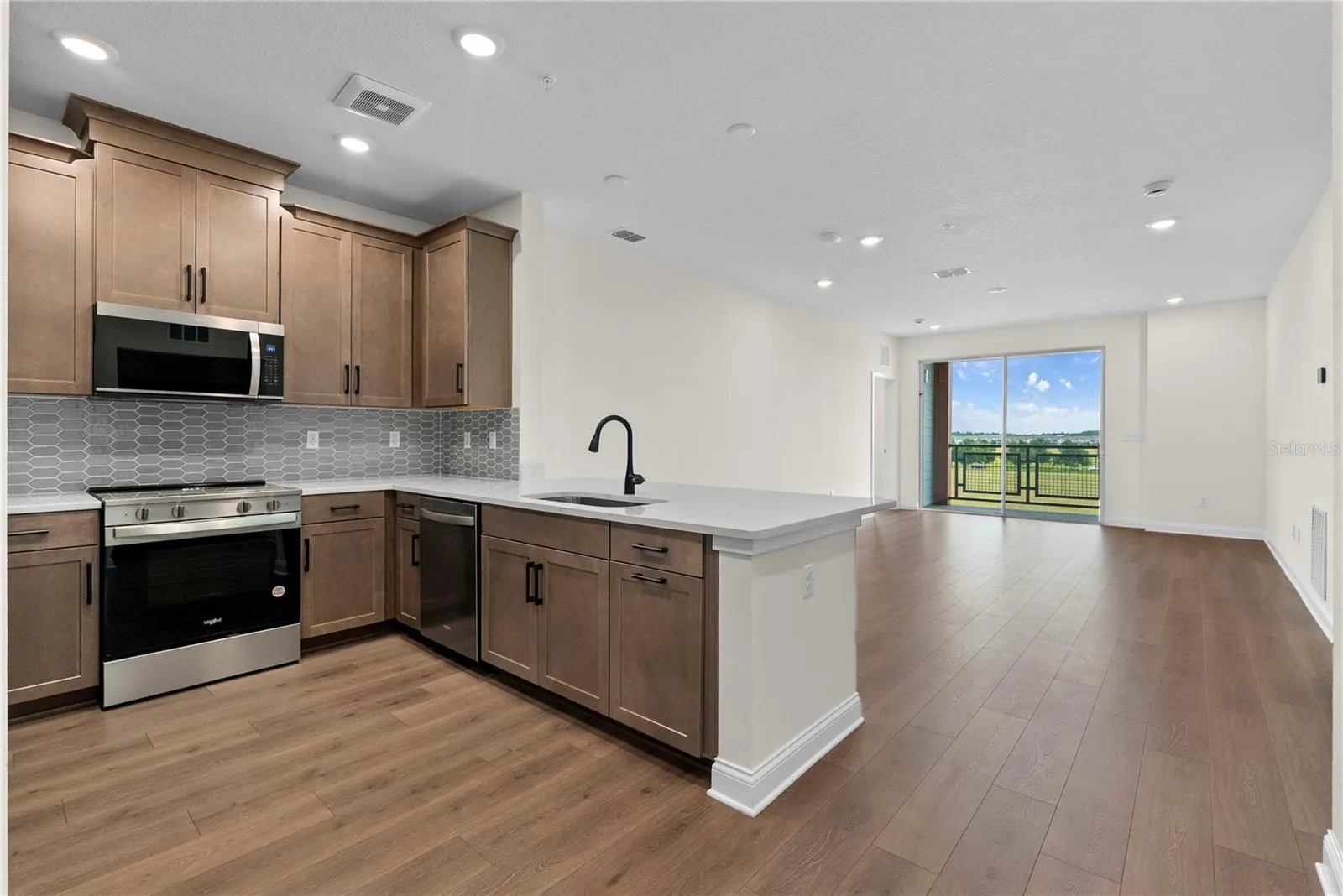 7545 LAUREATE BLVD #7404 #7404