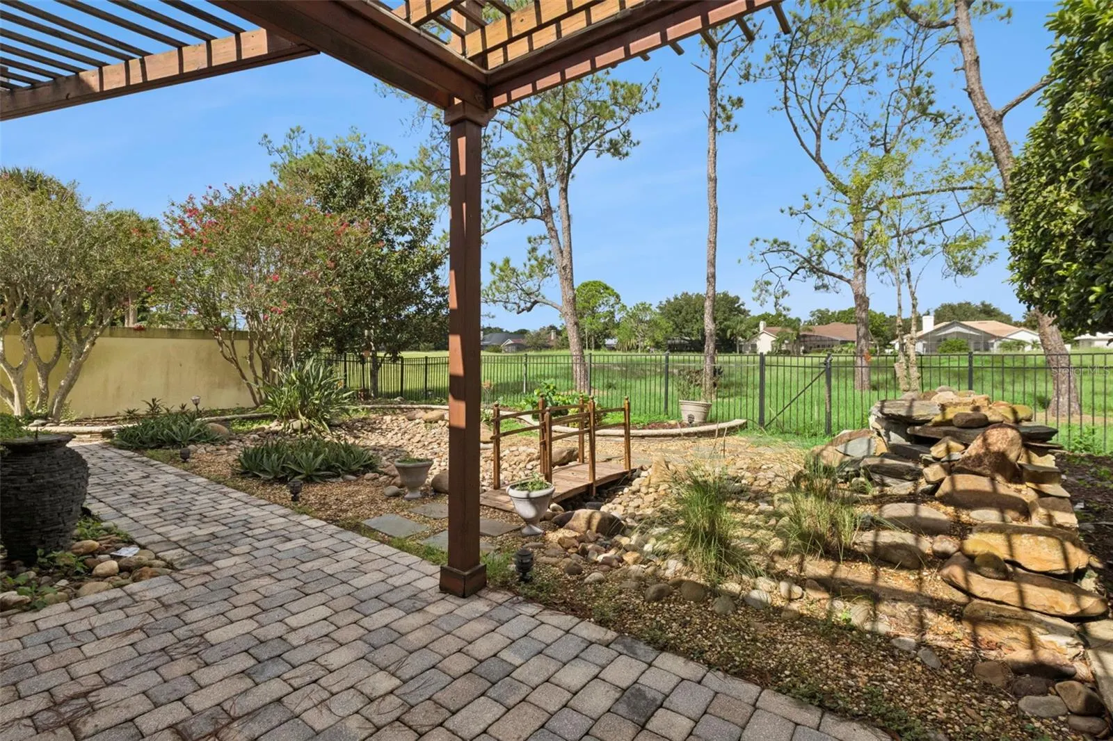 2619 WINDCHIME CT