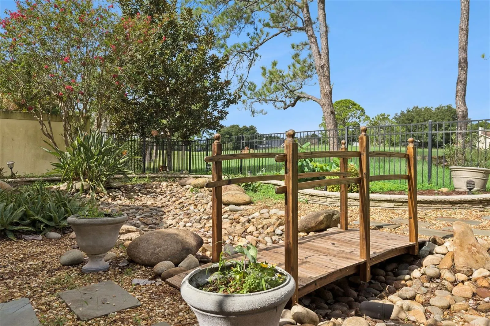 2619 WINDCHIME CT