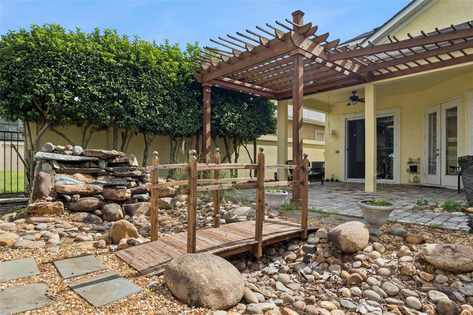 2619 WINDCHIME CT