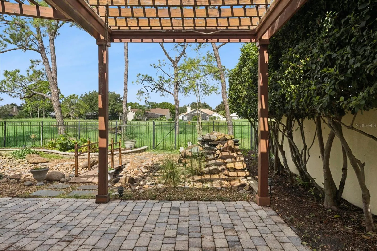 2619 WINDCHIME CT