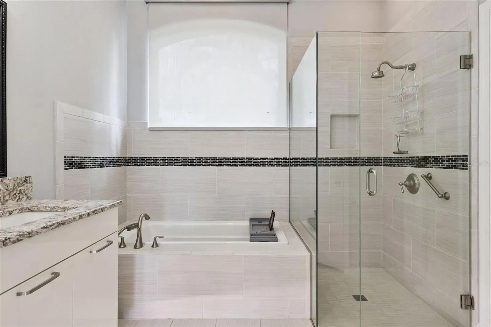 2619 WINDCHIME CT