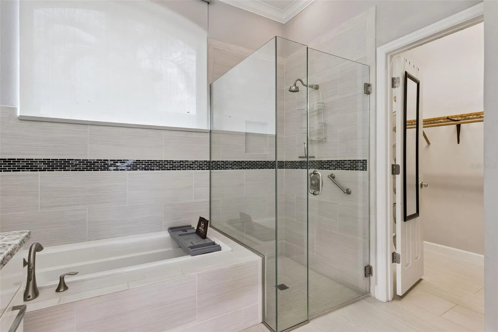 2619 WINDCHIME CT