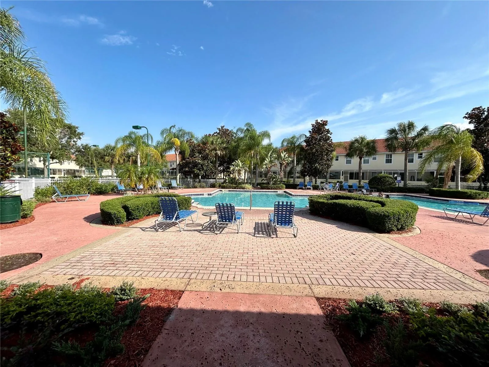 1134 S BEACH CIR