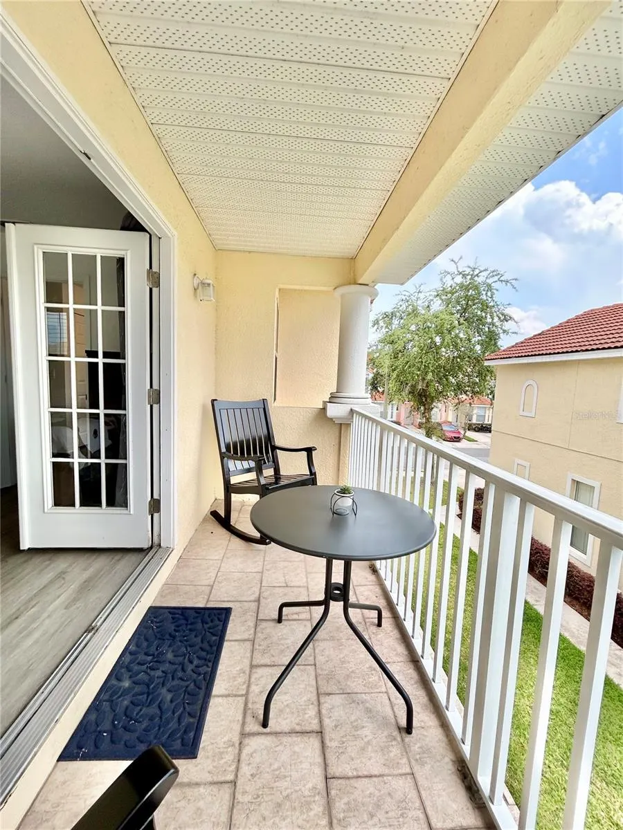 1134 S BEACH CIR