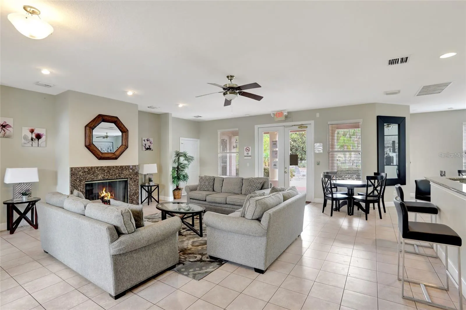 1134 S BEACH CIR
