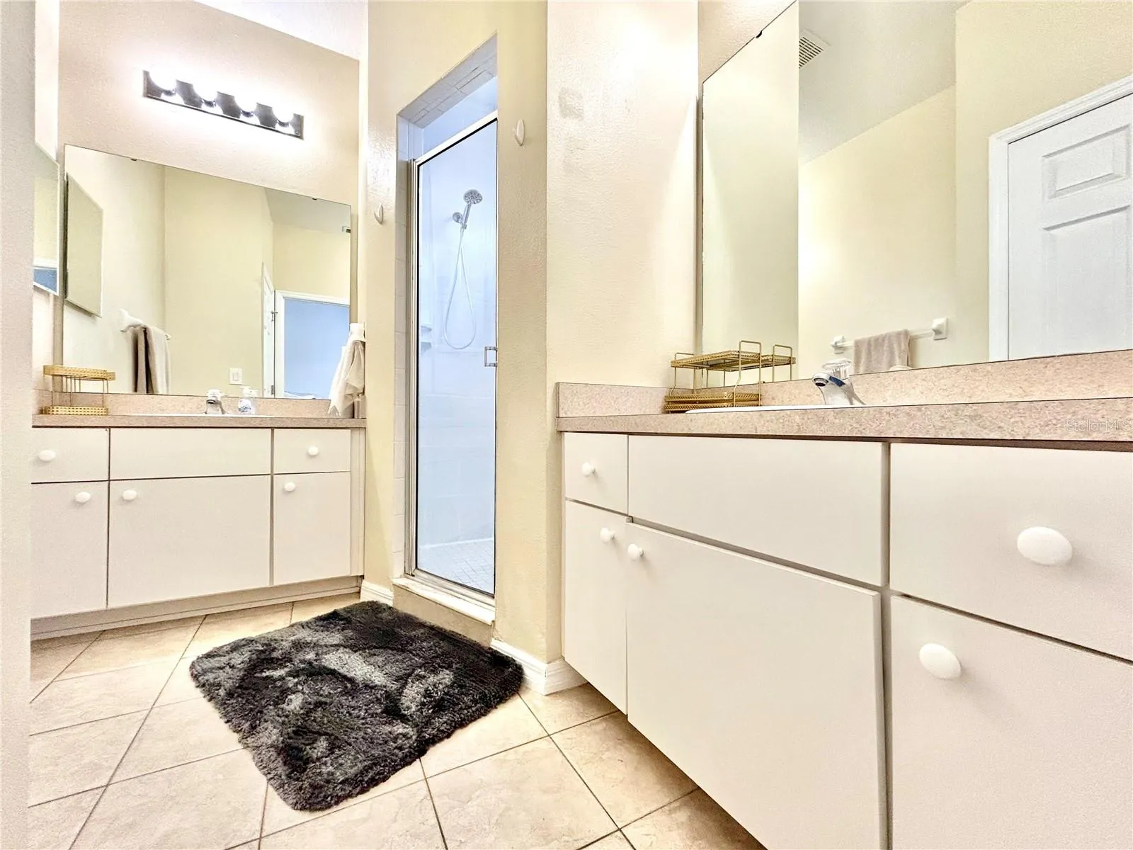 1134 S BEACH CIR