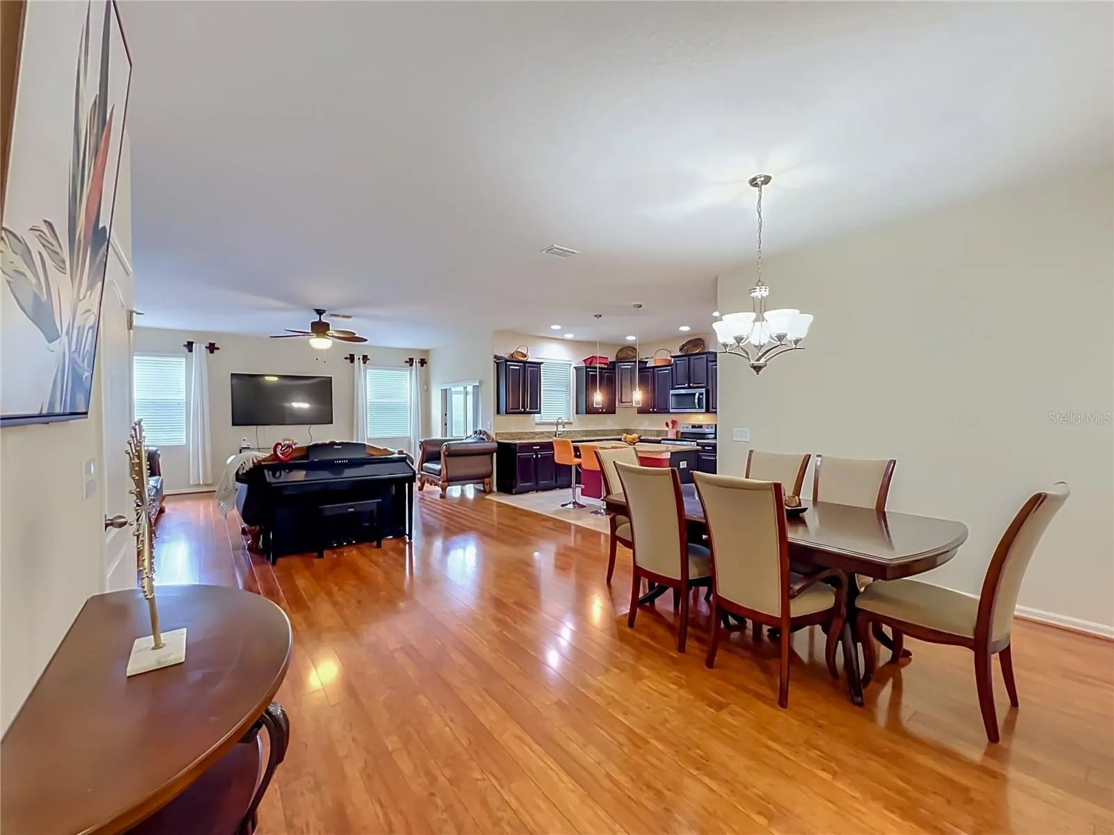 3514 RODRICK CIR
