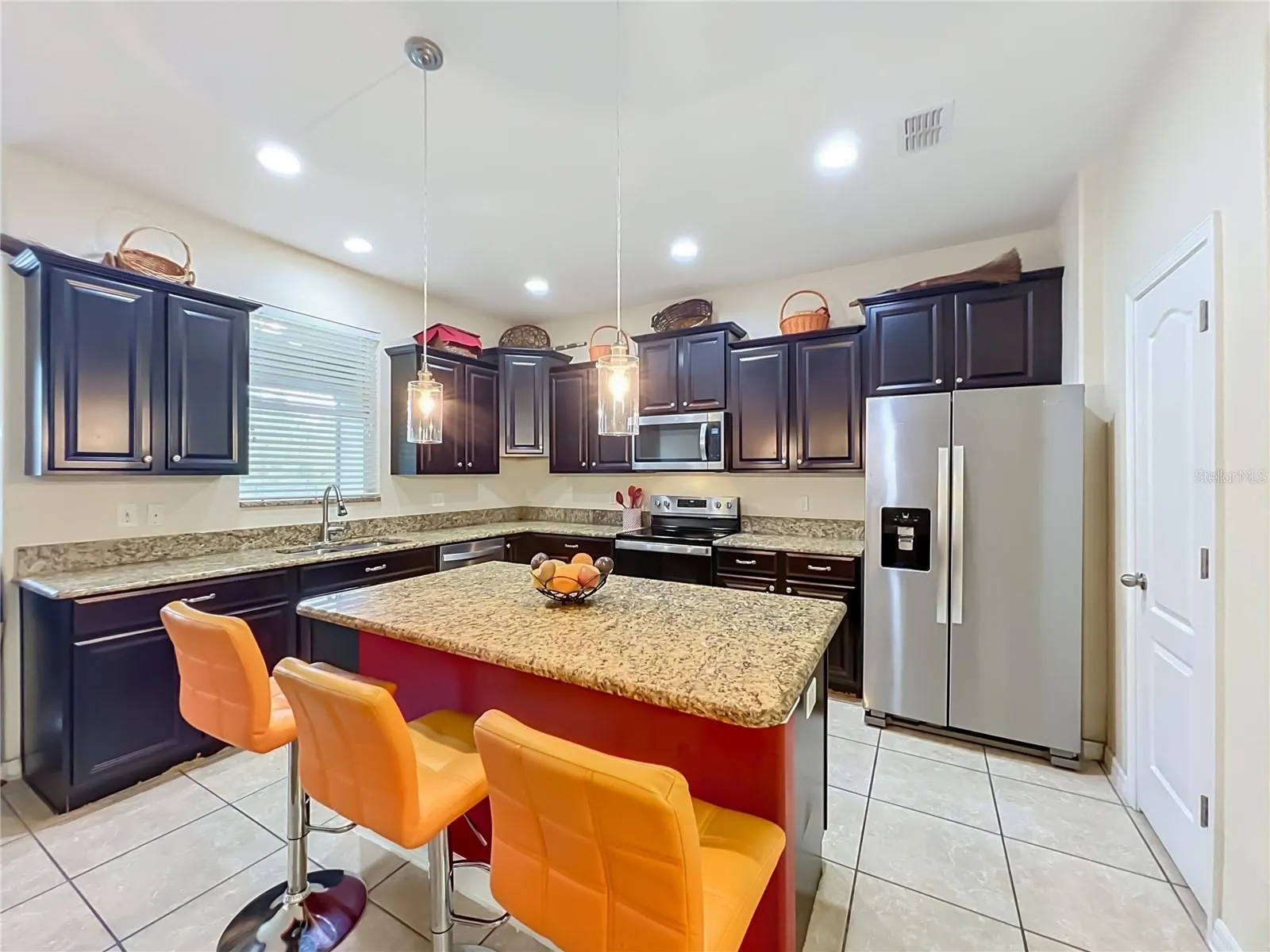 3514 RODRICK CIR