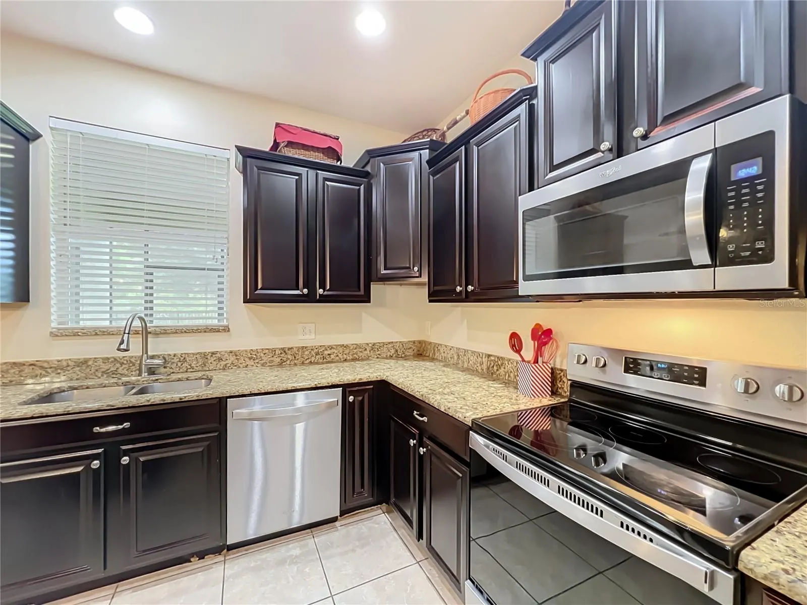3514 RODRICK CIR