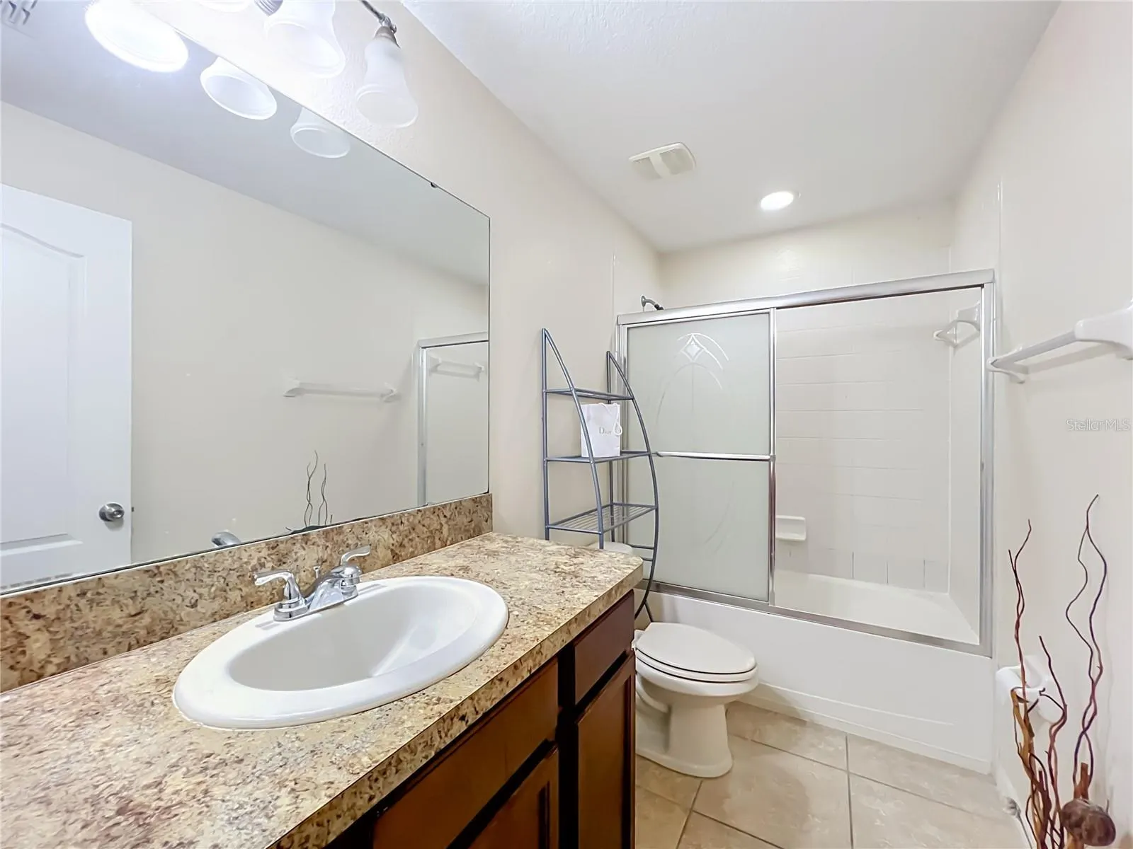 3514 RODRICK CIR