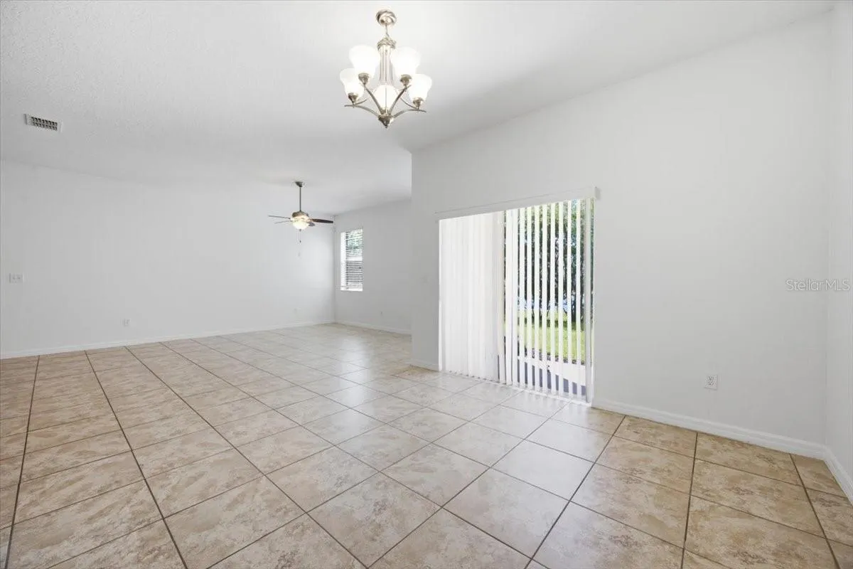 3606 RODRICK CIR