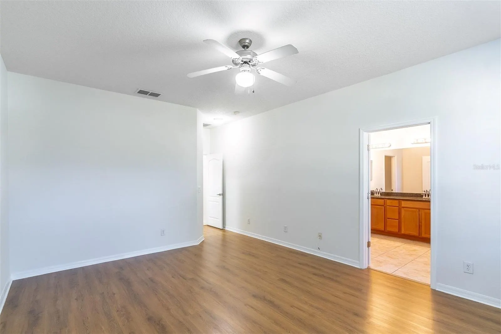 2600 DEANSGATE CT