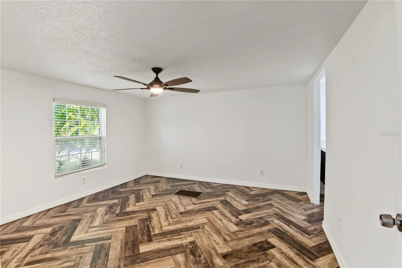 5005 SPIRAL WAY