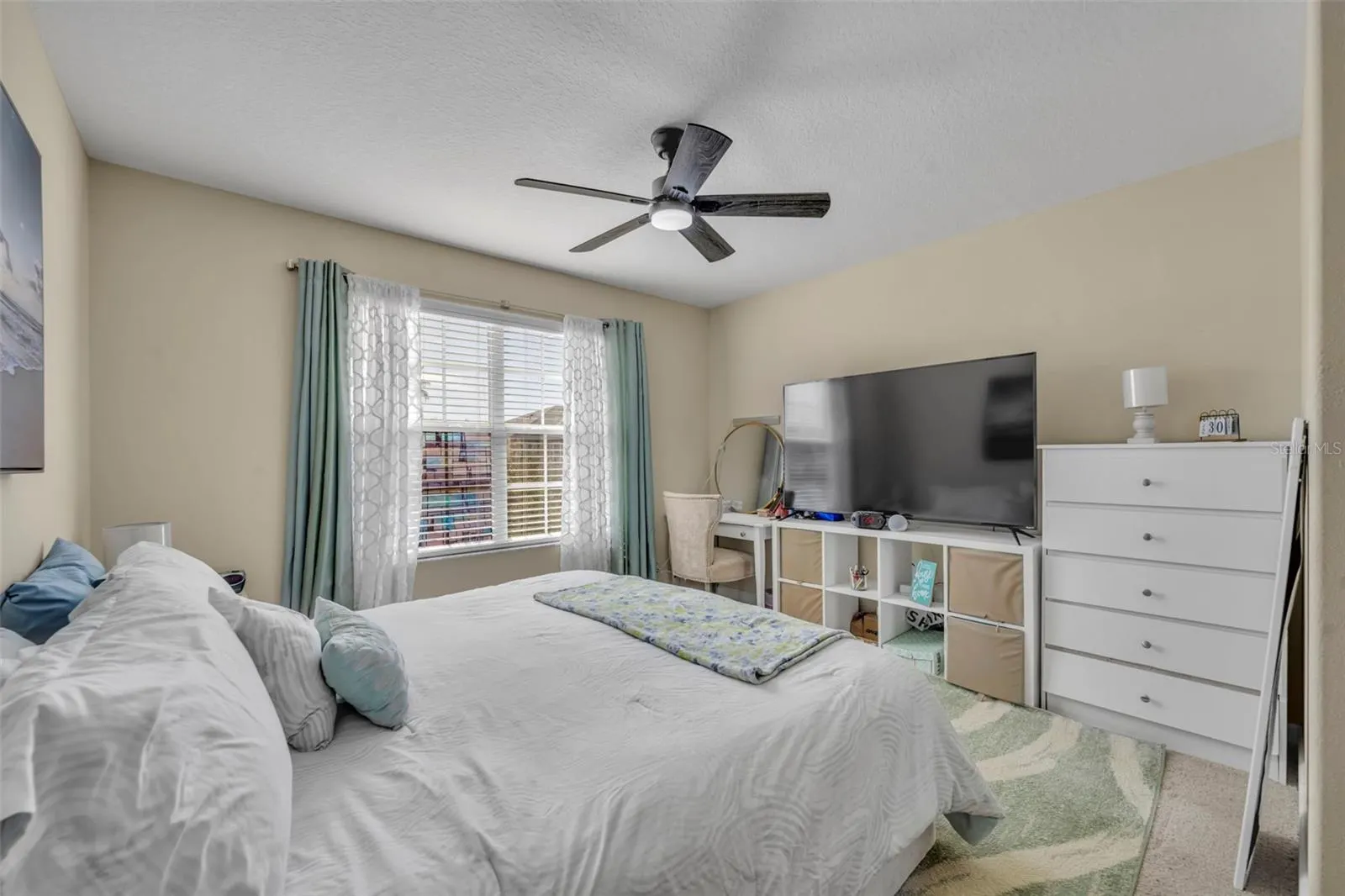 2829 ADELAIDE CT