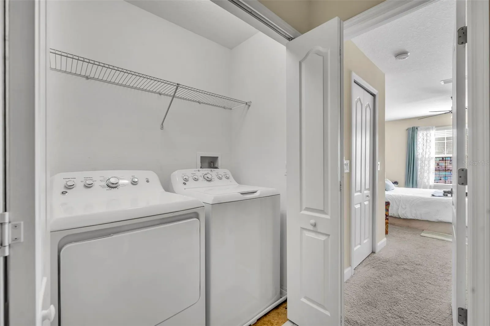2829 ADELAIDE CT