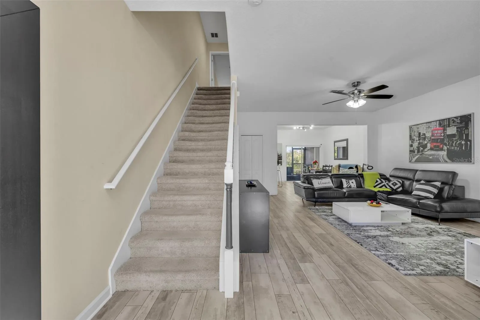 2829 ADELAIDE CT