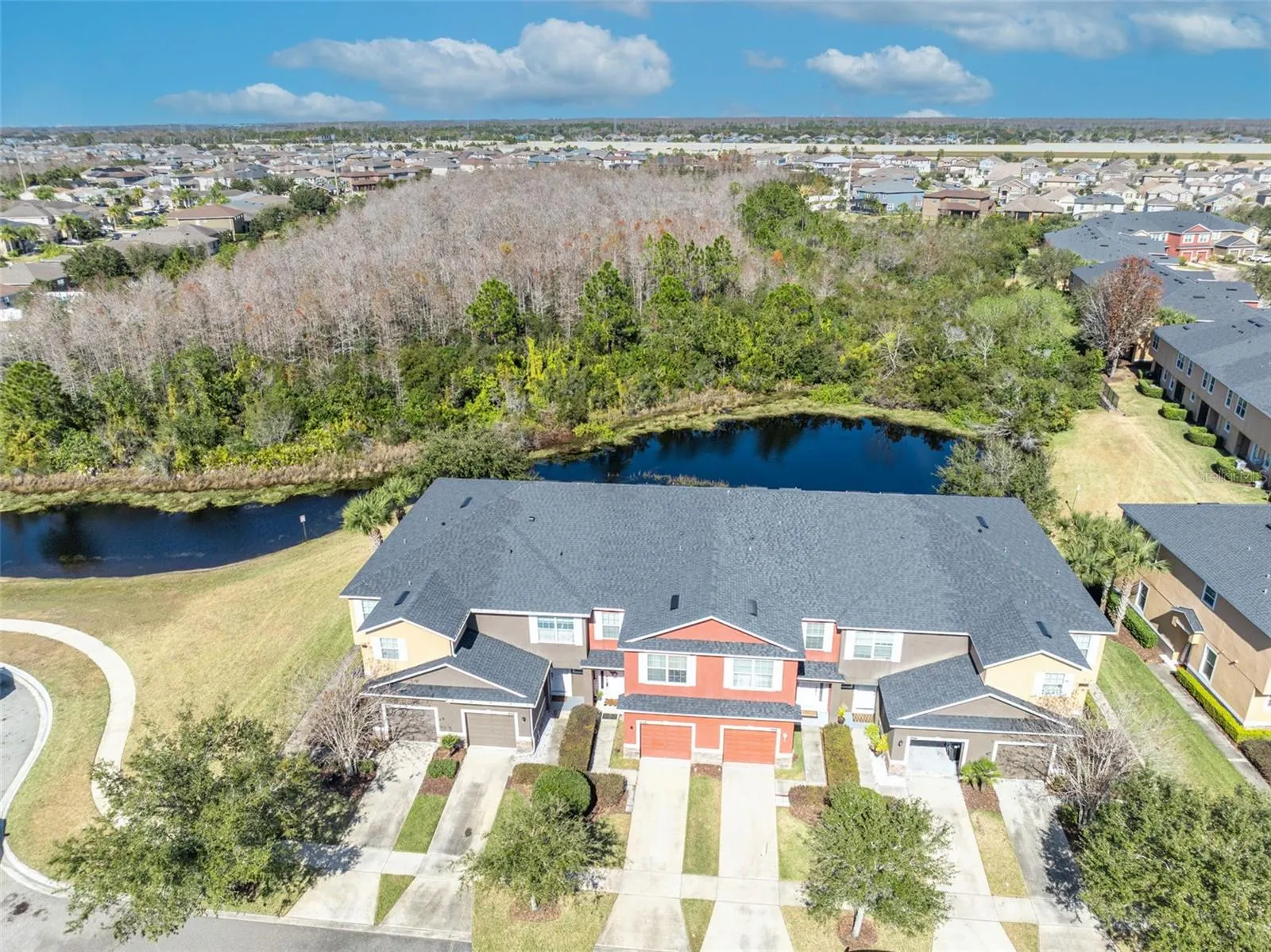 2829 ADELAIDE CT
