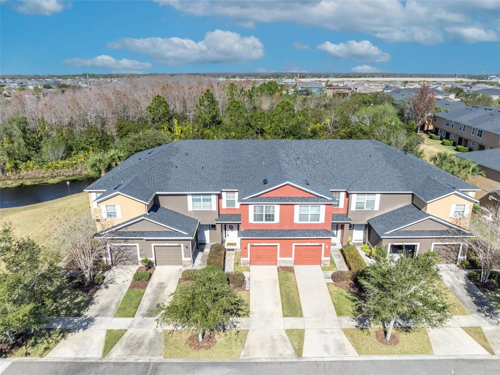 2829 ADELAIDE CT