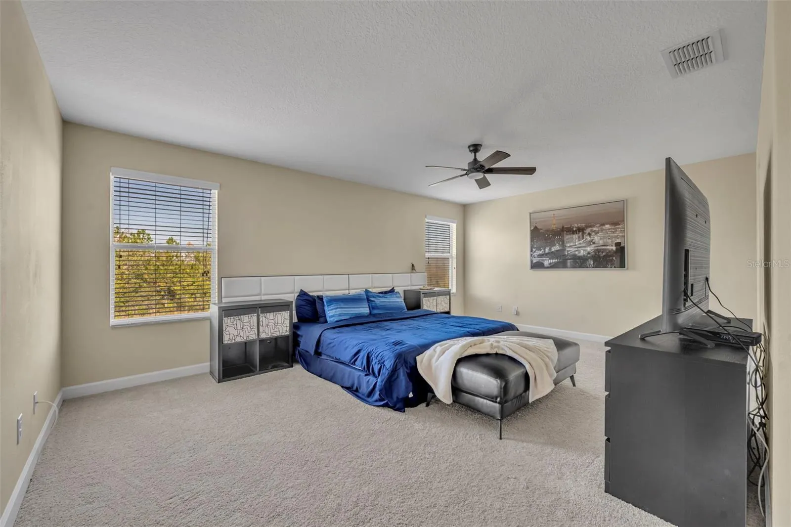 2829 ADELAIDE CT