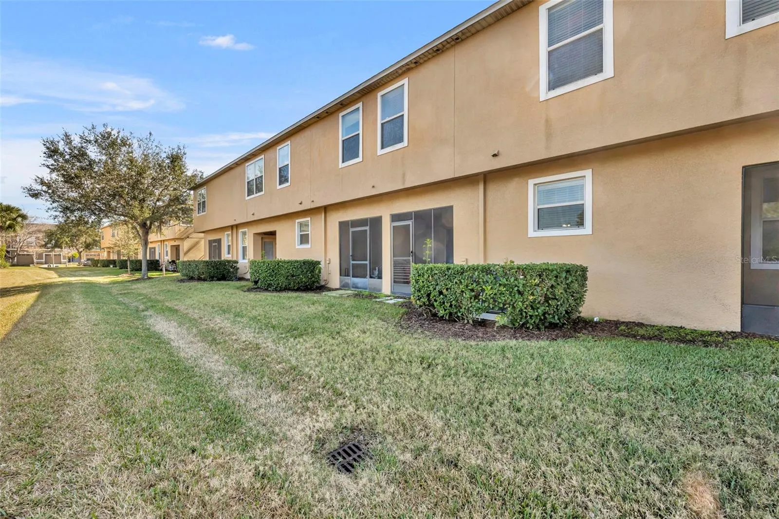 2829 ADELAIDE CT