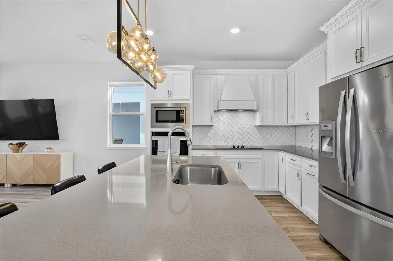 10233 FOLLY BEACH RD