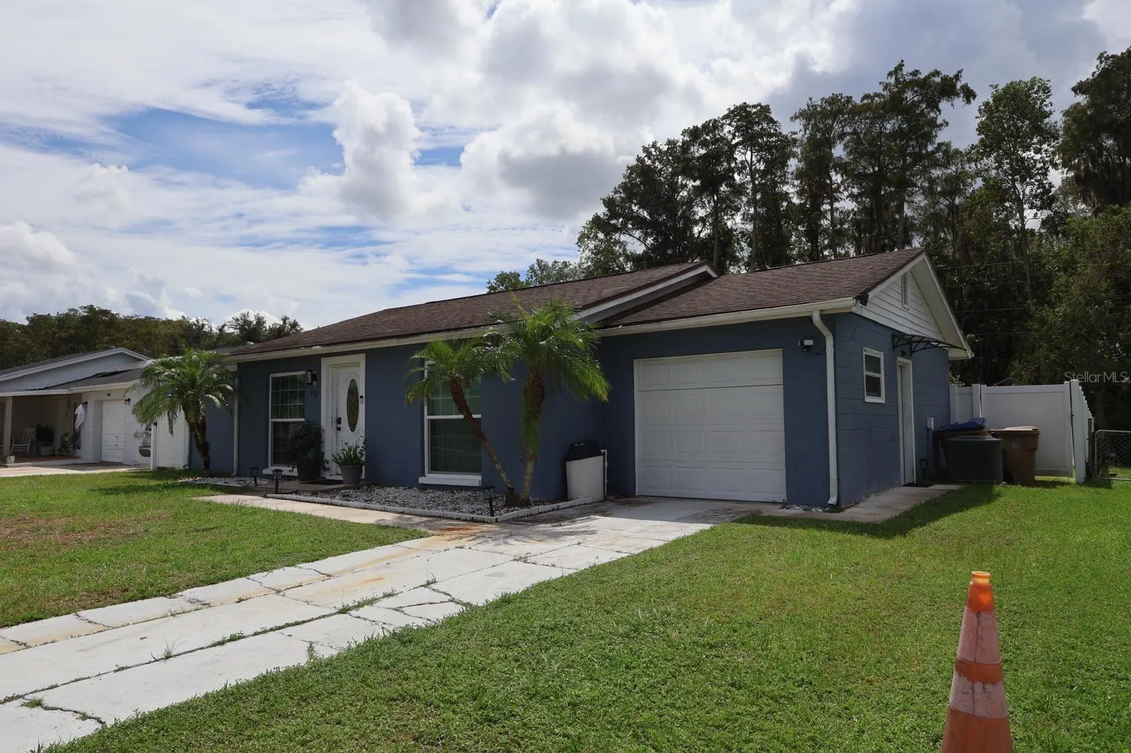 256 LA PAZ DR