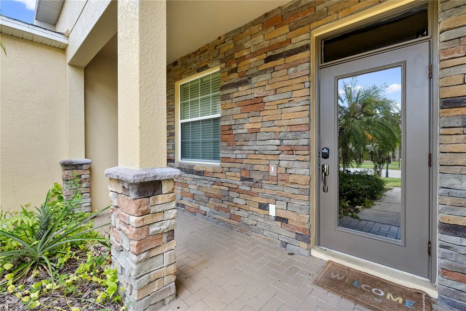2336 CROSSTON CIR