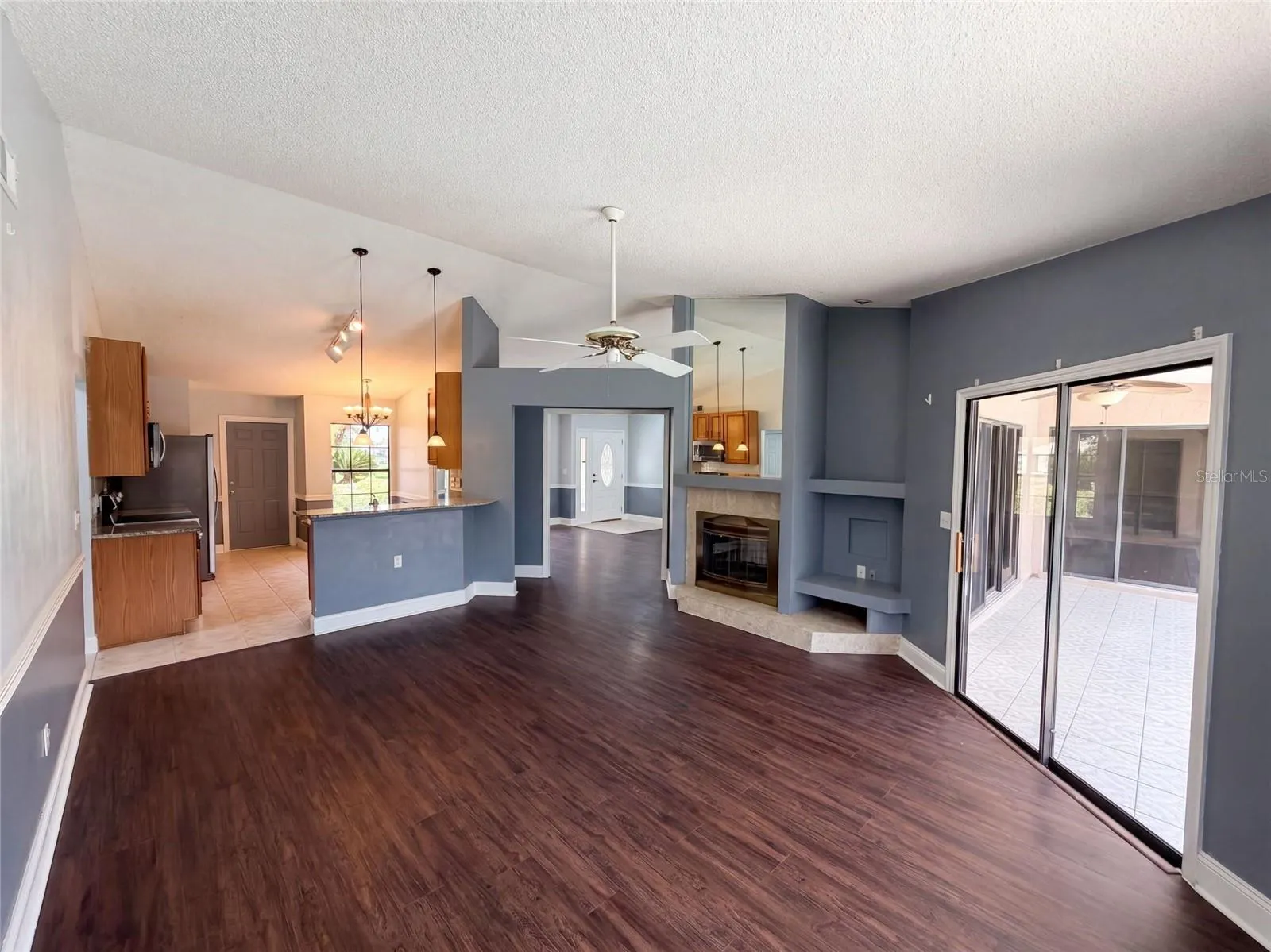 14725 EAGLES CROSSING DR
