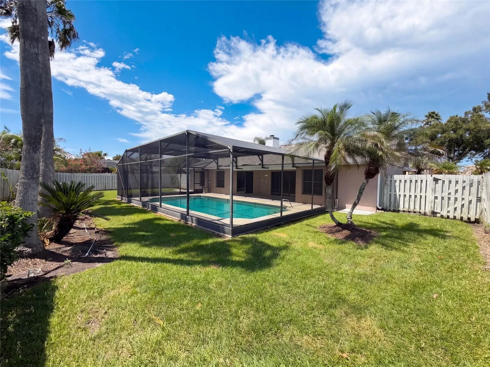 14725 EAGLES CROSSING DR