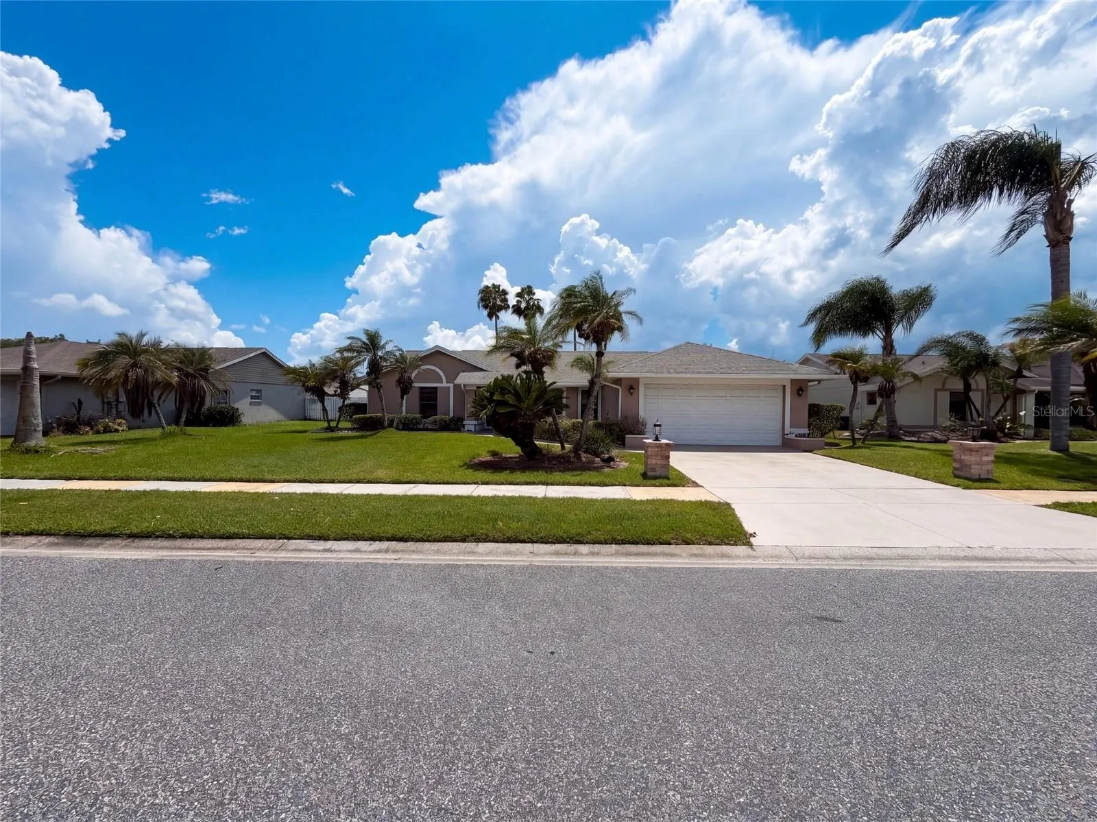 14725 EAGLES CROSSING DR