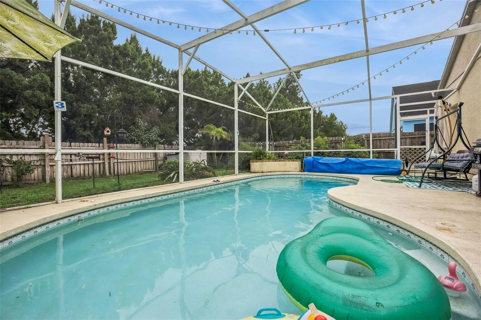 227 TIFFANY LOOP