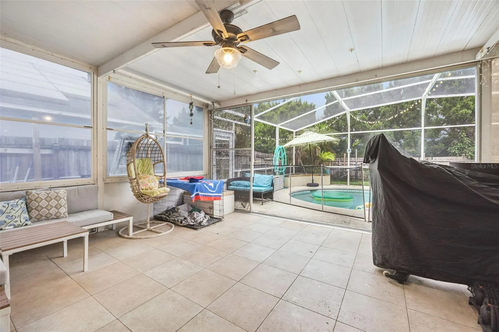 227 TIFFANY LOOP