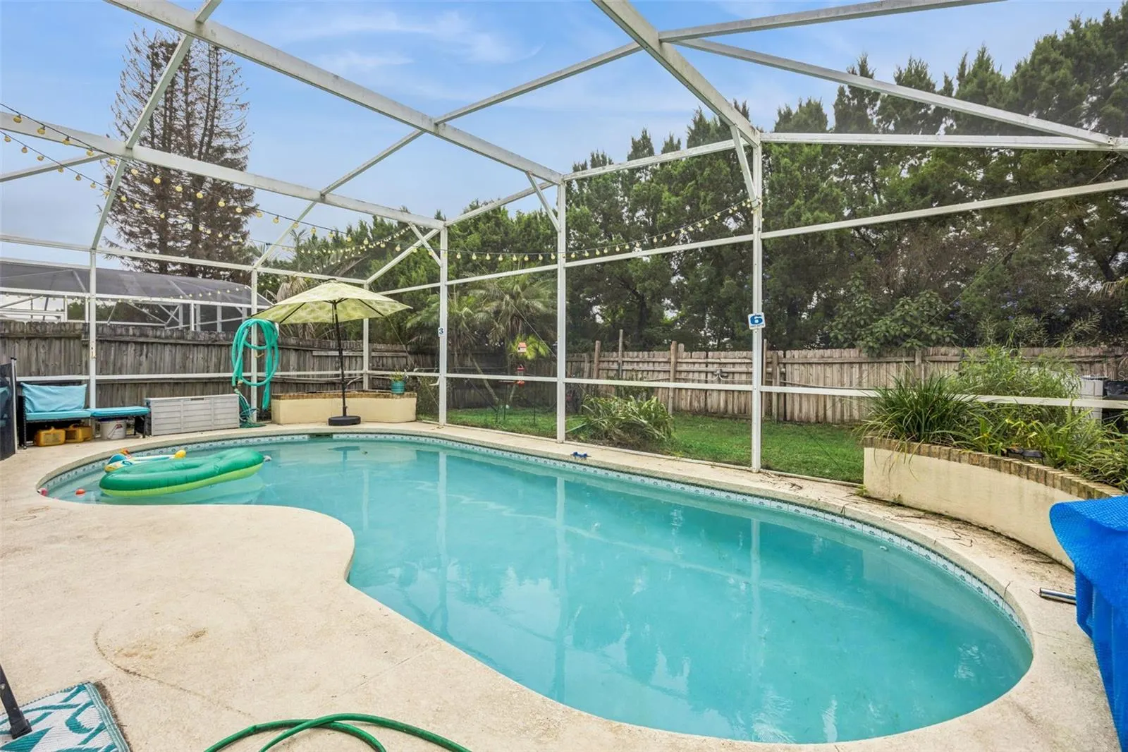 227 TIFFANY LOOP