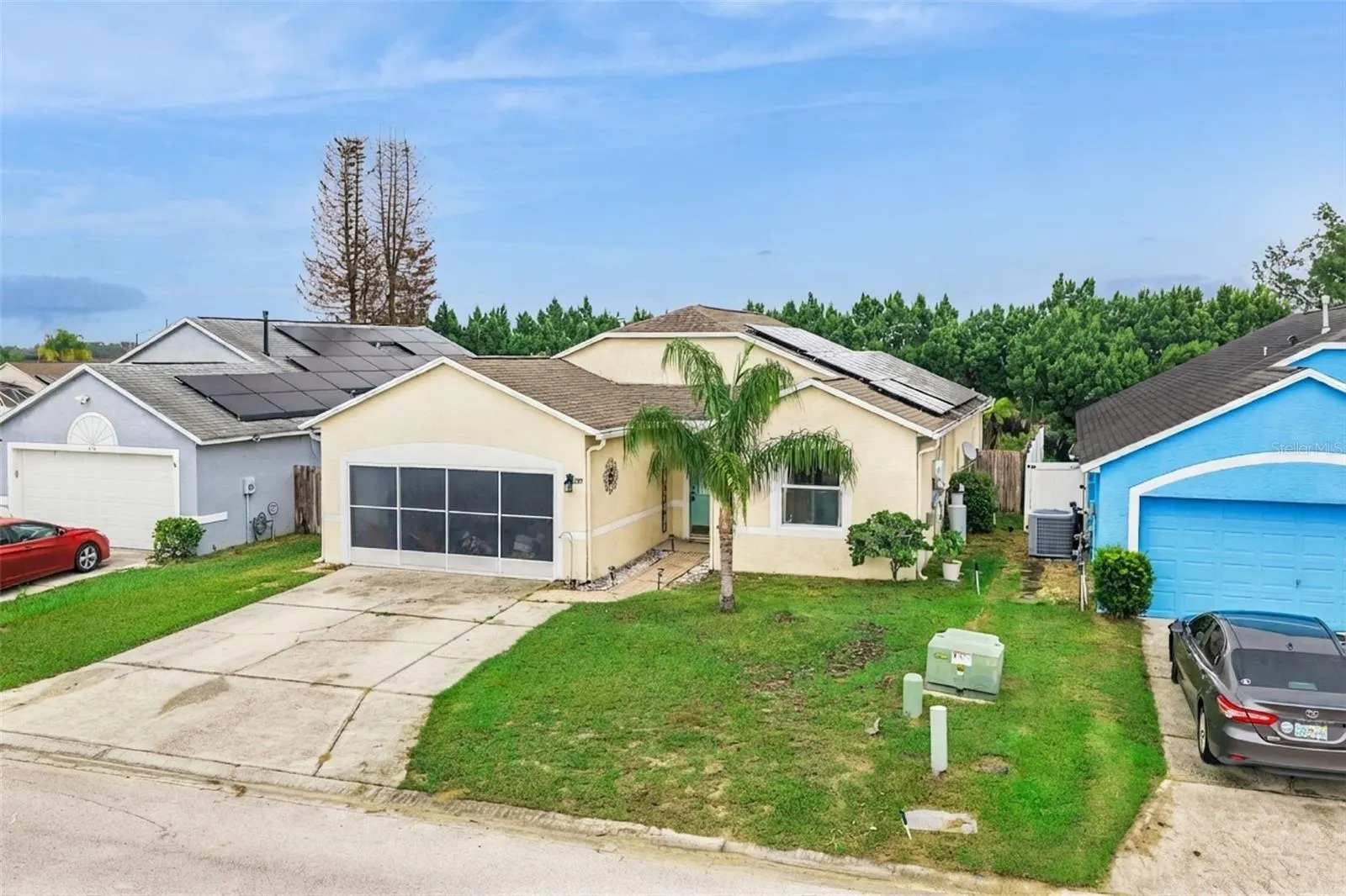 227 TIFFANY LOOP