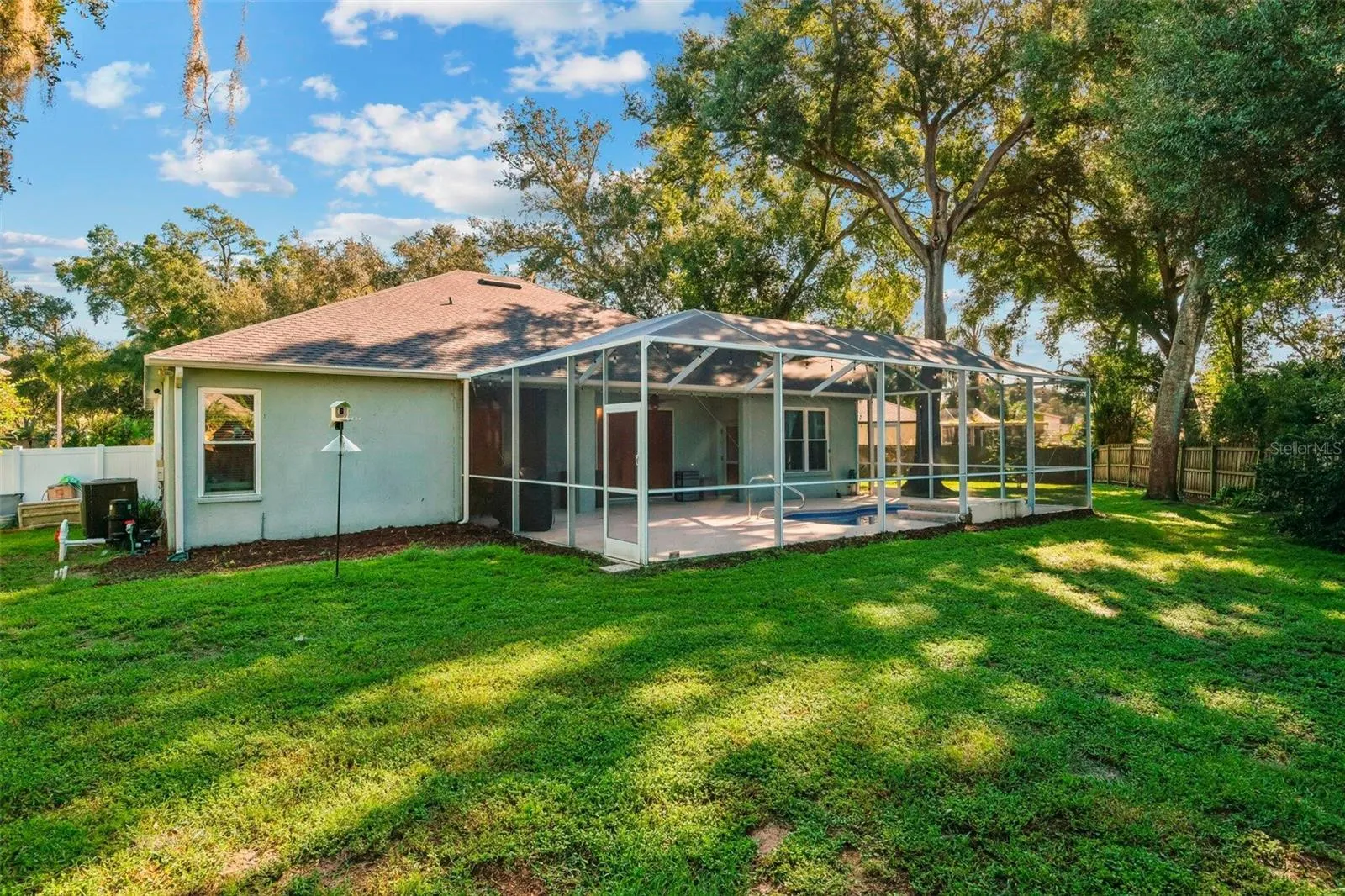 1535 ROLLING MEADOW DR