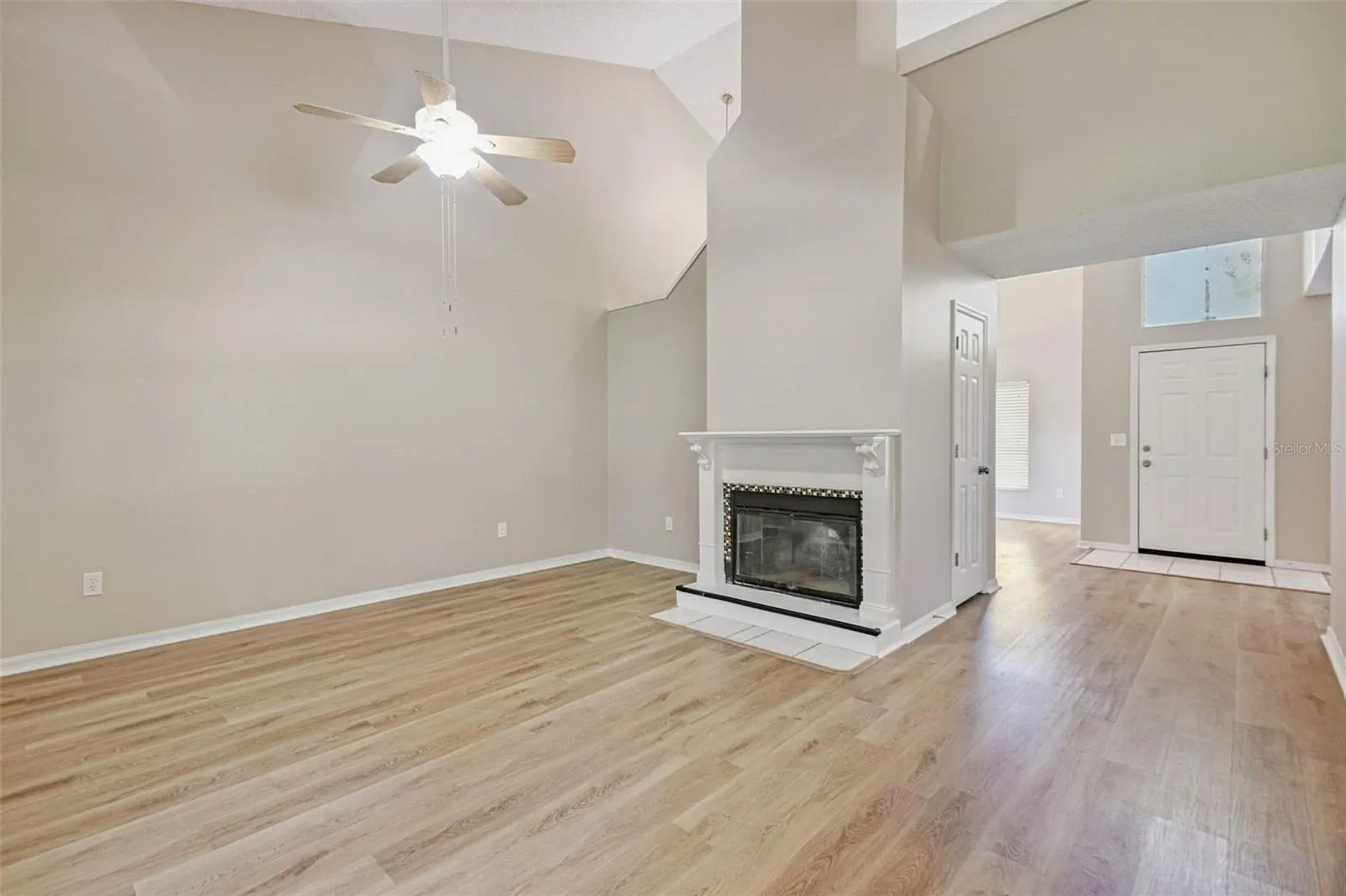 9006 DIXIANA VILLA CIR