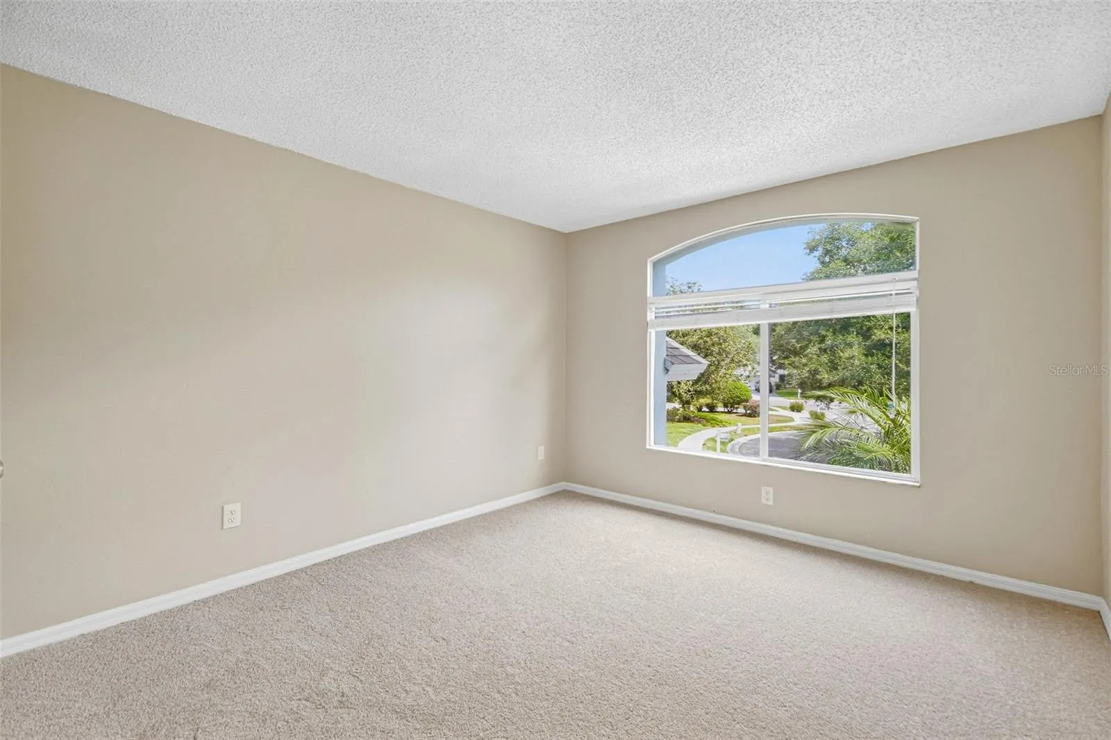 9006 DIXIANA VILLA CIR