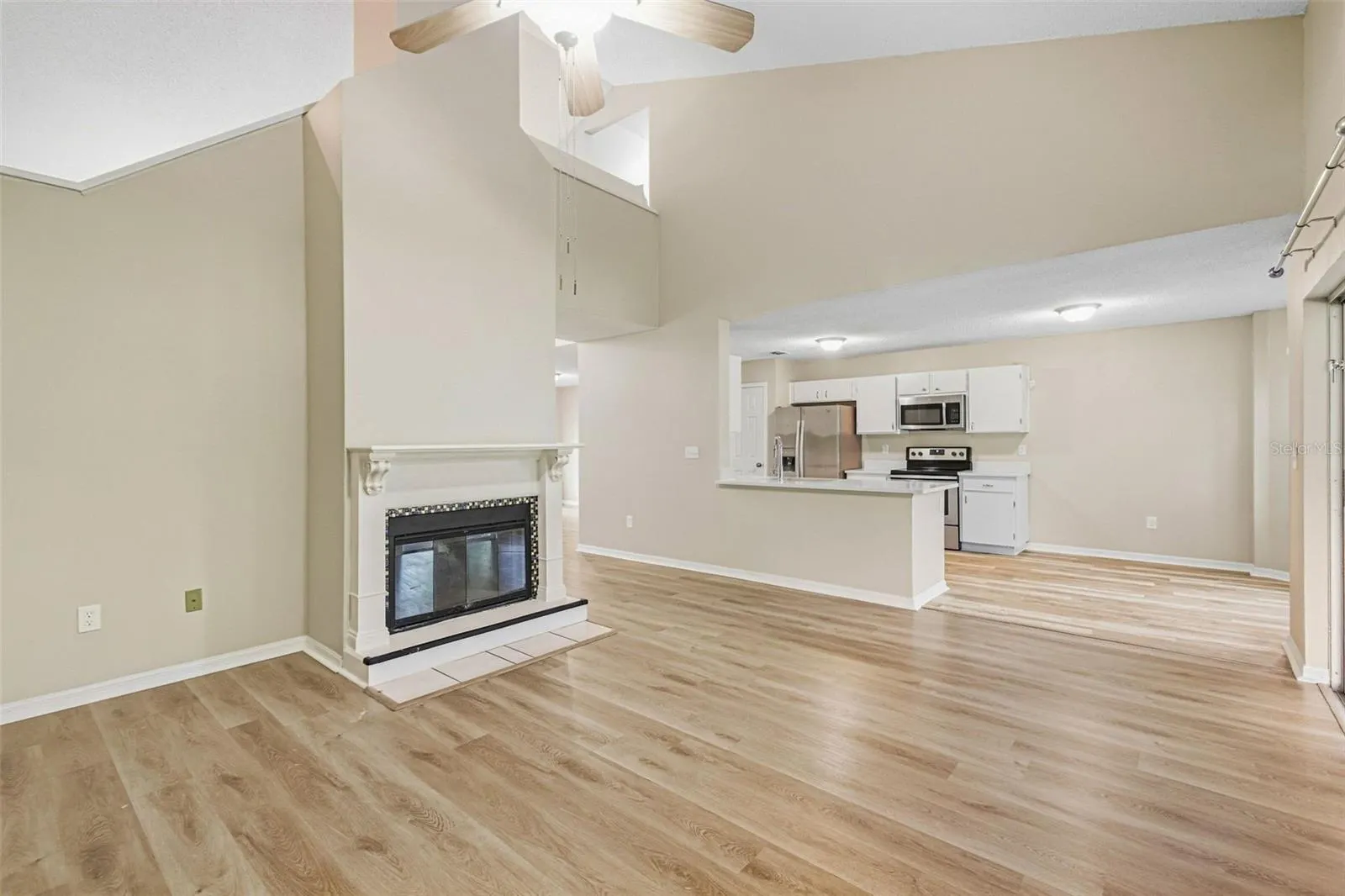9006 DIXIANA VILLA CIR