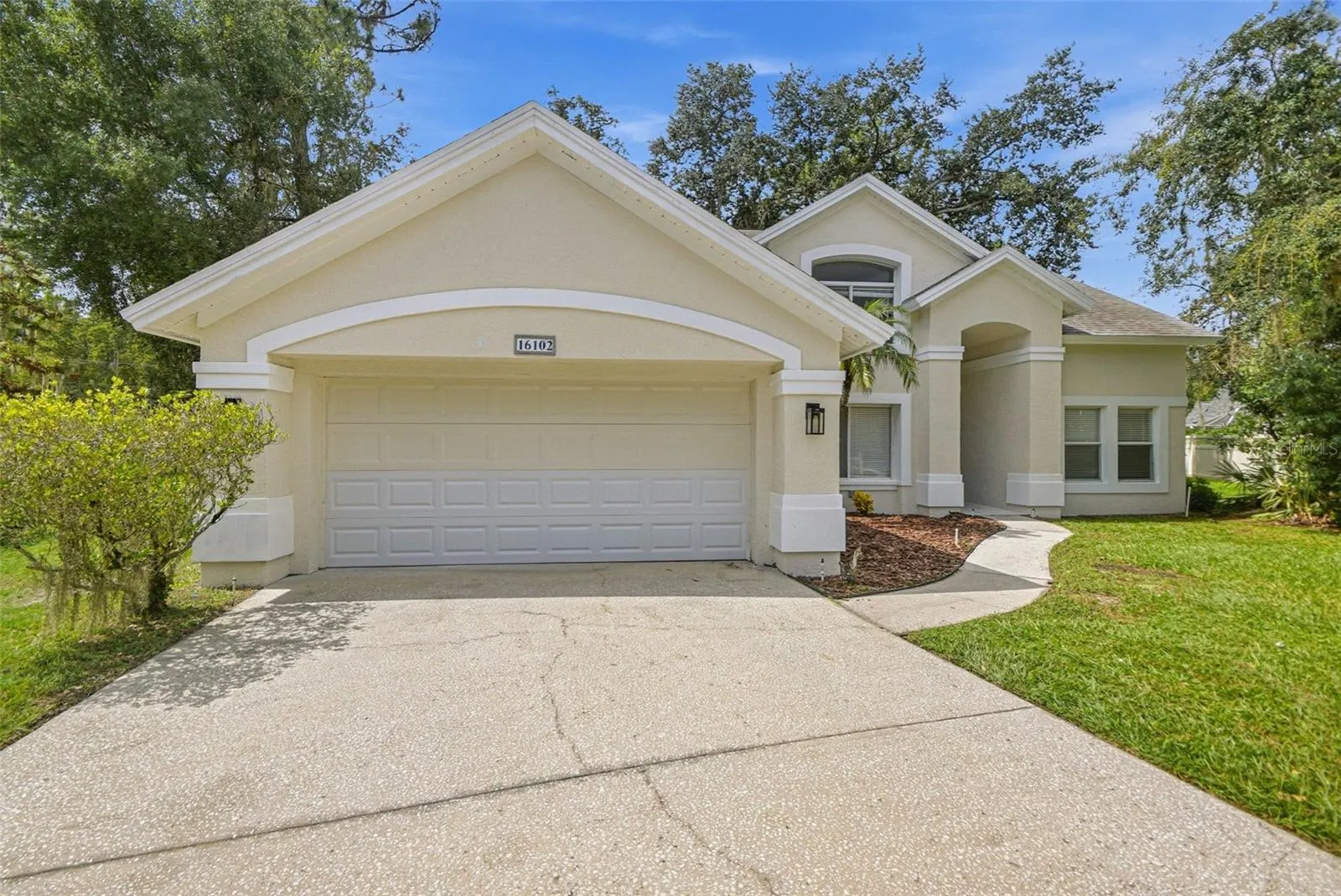 9006 DIXIANA VILLA CIR