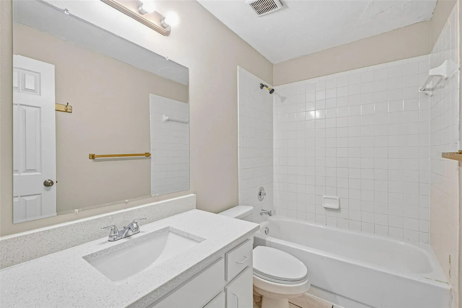 9006 DIXIANA VILLA CIR